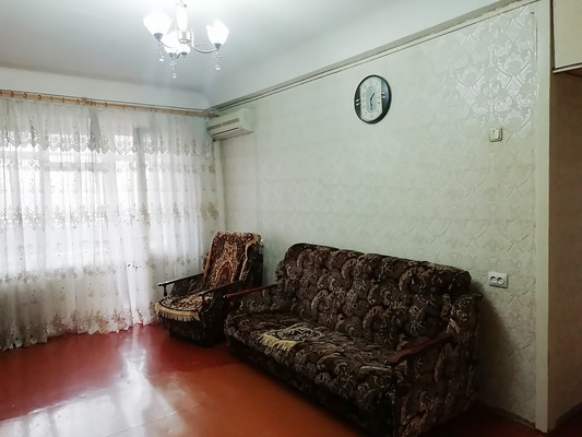 Продам трехкомнатную (3-комн.) квартиру, 2-я Краснодарская ул, 92/1, Ростов-на-Дону г