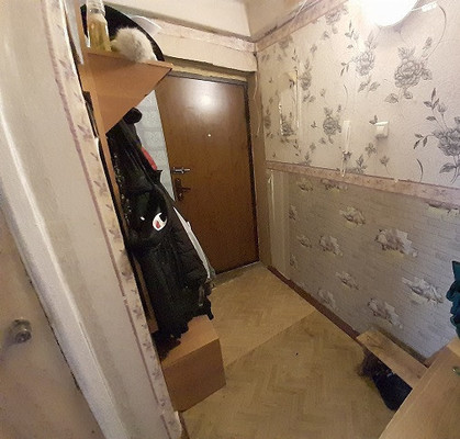 Продам 2-комн. в 3-комн. квартире, 1, Зимитицы п