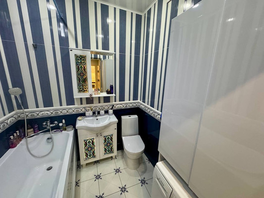 Продам двухкомнатную (2-комн.) квартиру, Шевченко ул, 288к3, Анапа г