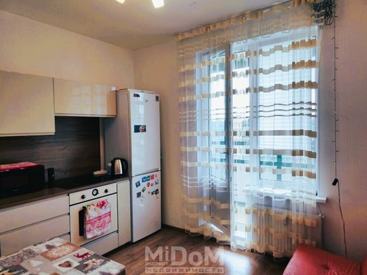 Продам однокомнатную (1-комн.) квартиру, Шувалова ул, 27/7, Мурино п