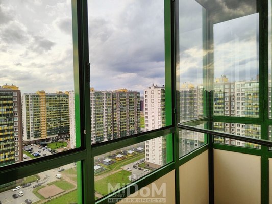 Продам однокомнатную (1-комн.) квартиру, Шувалова ул, 27/7, Мурино п