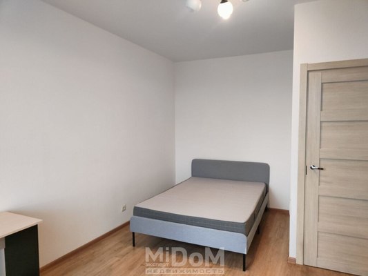 Продам однокомнатную (1-комн.) квартиру, Шувалова ул, 27/7, Мурино п