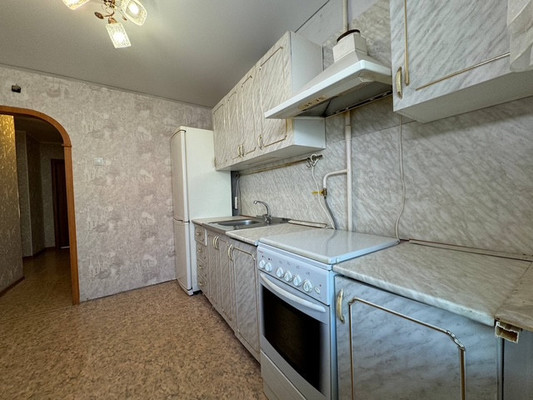 Продам трехкомнатную (3-комн.) квартиру, Парижской Коммуны ул, 31к2, Комсомольск-на-Амуре г