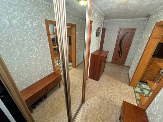 Продам трехкомнатную (3-комн.) квартиру, Парижской Коммуны ул, 31к2, Комсомольск-на-Амуре г