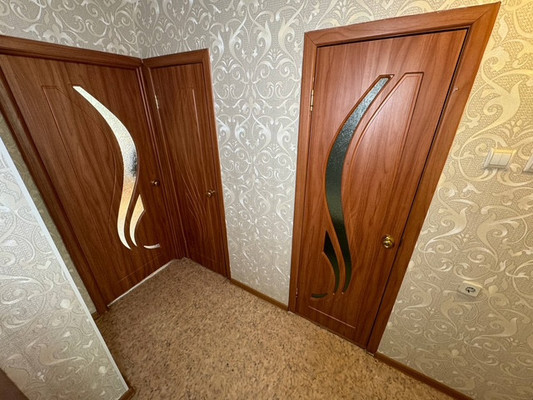Продам трехкомнатную (3-комн.) квартиру, Парижской Коммуны ул, 31к2, Комсомольск-на-Амуре г
