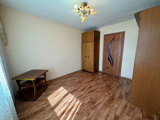 Продам трехкомнатную (3-комн.) квартиру, Парижской Коммуны ул, 31к2, Комсомольск-на-Амуре г