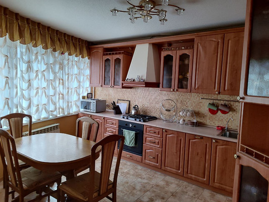 Продам трехкомнатную (3-комн.) квартиру, Красноармейская ул, 108ка, Йошкар-Ола г