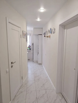 Продам трехкомнатную (3-комн.) квартиру, 1-я Краснодарская ул, 55, Ростов-на-Дону г