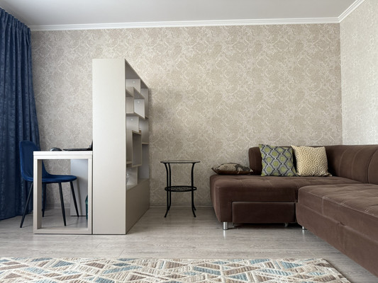 Продам трехкомнатную (3-комн.) квартиру, Ф.Лефорта б-р, 16, Калининград г