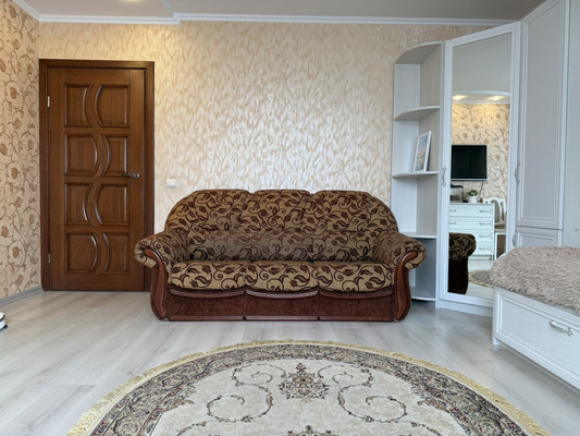 Продам трехкомнатную (3-комн.) квартиру, Ф.Лефорта б-р, 16, Калининград г