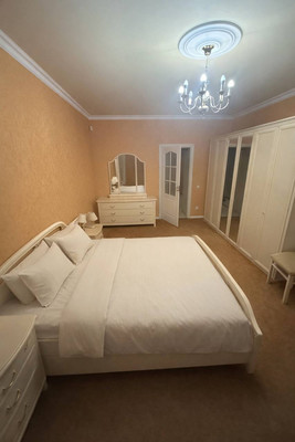 Продам трехкомнатную (3-комн.) квартиру, Малая Посадская ул, 14, Санкт-Петербург г