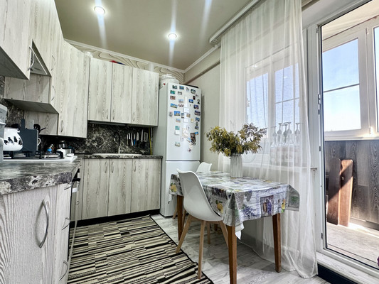 Продам однокомнатную (1-комн.) квартиру, Лавриненко ул, 1, Армавир г