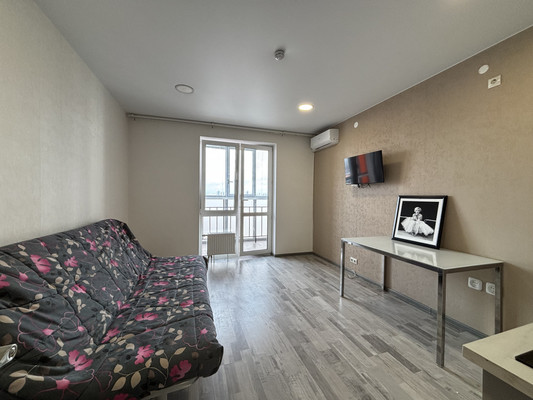 Продам однокомнатную (1-комн.) квартиру, Азата Аббасова ул, 9, Казань г