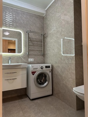 Продам однокомнатную (1-комн.) квартиру, Старозенитная ул, 5, Симферополь г