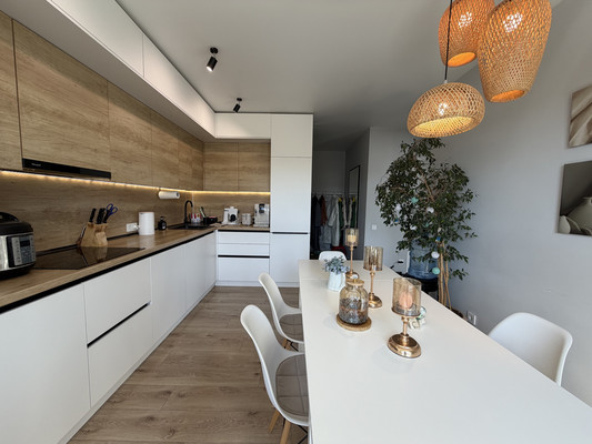 Продам двухкомнатную (2-комн.) квартиру, Мира ул, 62к1, Казань г