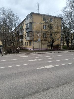 Продам двухкомнатную (2-комн.) квартиру, Чугунова ул, 18к2, Раменское г