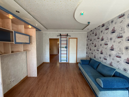 Продам трехкомнатную (3-комн.) квартиру, Мира ул, 52ка, Ханты-Мансийск г