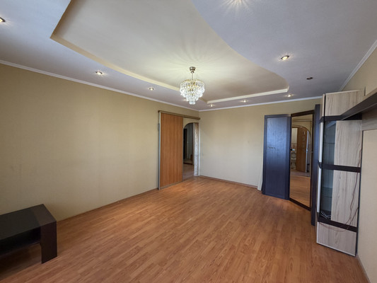 Продам трехкомнатную (3-комн.) квартиру, Мира ул, 52ка, Ханты-Мансийск г