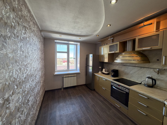 Продам трехкомнатную (3-комн.) квартиру, Мира ул, 52ка, Ханты-Мансийск г