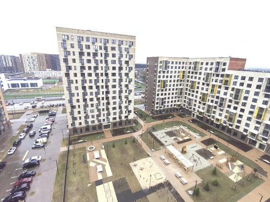 Продам трехкомнатную (3-комн.) квартиру, Новомосковская ул, 1к3, Москва г