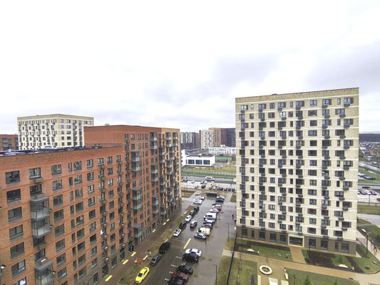 Продам трехкомнатную (3-комн.) квартиру, Новомосковская ул, 1к3, Москва г