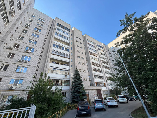 Продам трехкомнатную (3-комн.) квартиру, Блюхера ул, 4, Казань г