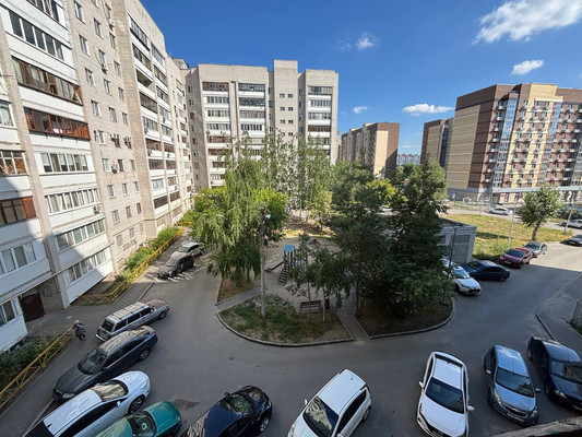 Продам трехкомнатную (3-комн.) квартиру, Блюхера ул, 4, Казань г