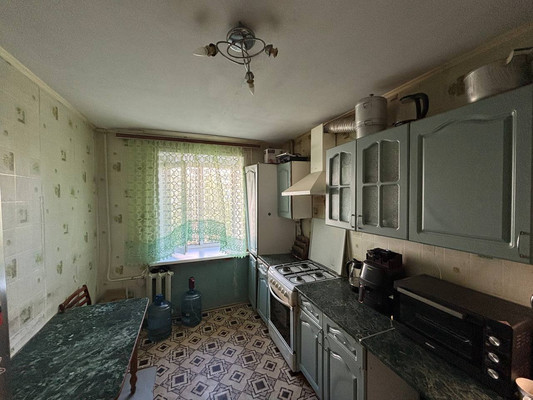 Продам трехкомнатную (3-комн.) квартиру, Блюхера ул, 4, Казань г