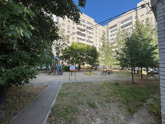 Продам трехкомнатную (3-комн.) квартиру, Блюхера ул, 4, Казань г