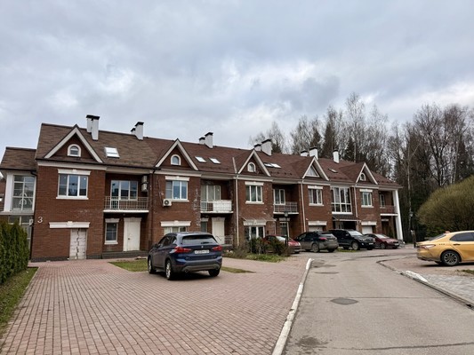 Продам таунхаус, Фирсановка-Лайф мкр, к3, Подолино д, 0 км от города