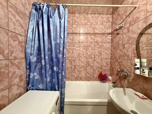 Продам двухкомнатную (2-комн.) квартиру, Станке Димитрова пр-кт, 61к1, Брянск г