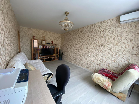 Продам трехкомнатную (3-комн.) квартиру, Пожарского ул, 29, Химки г