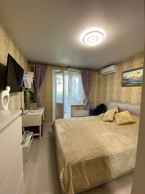 Продам трехкомнатную (3-комн.) квартиру, Пожарского ул, 29, Химки г