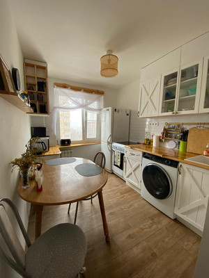 Продам трехкомнатную (3-комн.) квартиру, Пожарского ул, 29, Химки г