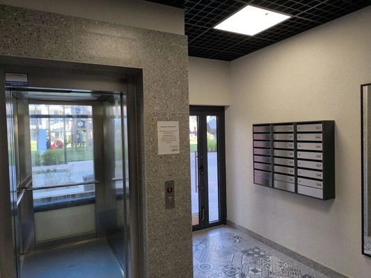 Продам двухкомнатную (2-комн.) квартиру, Молодой гвардии ул, 34, Калининград г