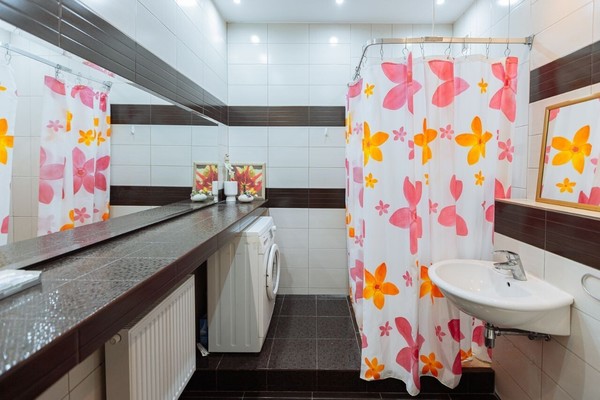 Продам двухкомнатную (2-комн.) квартиру, Колхозная ул, 3-5, Калининград г