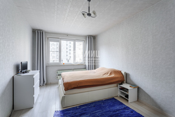 Продам однокомнатную (1-комн.) квартиру, Сельскохозяйственная ул, 14к1, Москва г