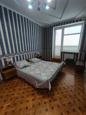 Сдам трехкомнатную (3-комн.) квартиру, Большая Садовая ул, 39кА, Ростов-на-Дону г