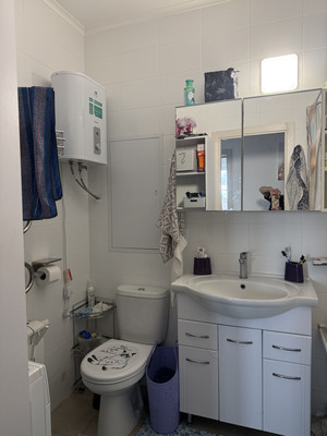 Продам двухкомнатную (2-комн.) квартиру, Малая Очаковская ул, 6, Москва г