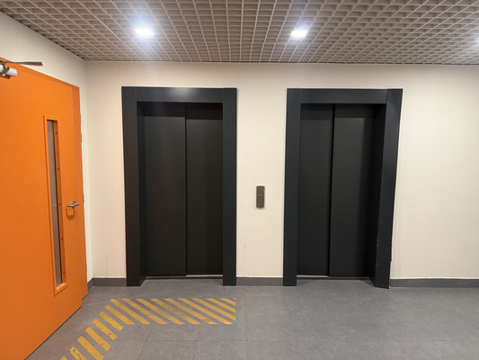 Продам двухкомнатную (2-комн.) квартиру, Малая Очаковская ул, 6, Москва г