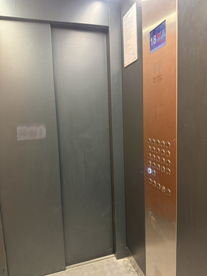 Продам двухкомнатную (2-комн.) квартиру, Малая Очаковская ул, 6, Москва г