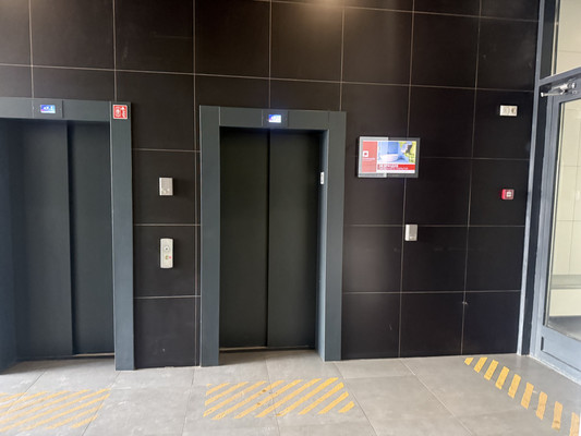 Продам двухкомнатную (2-комн.) квартиру, Малая Очаковская ул, 6, Москва г