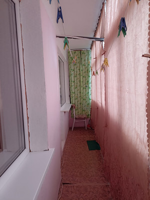 Продам трехкомнатную (3-комн.) квартиру, Курчатова пр-кт, 35, Волгодонск г