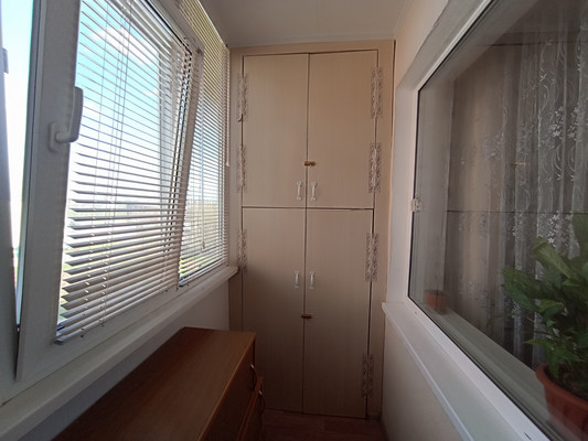 Продам трехкомнатную (3-комн.) квартиру, Курчатова пр-кт, 35, Волгодонск г