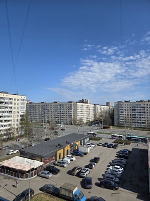 Продам комнату в 5-комн. квартире, Сиреневый б-р, 9, Санкт-Петербург г