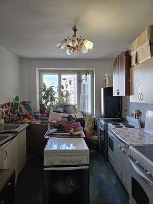 Продам комнату в 5-комн. квартире, Сиреневый б-р, 9, Санкт-Петербург г