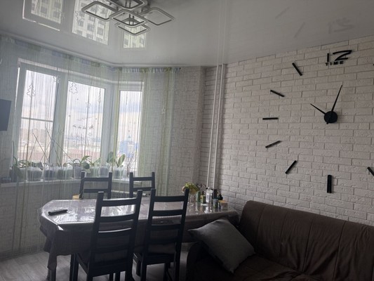 Продам многокомнатную квартиру, Лавриненко ул, 11к2, Москва г