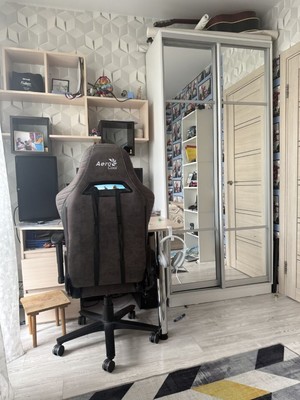 Продам многокомнатную квартиру, Лавриненко ул, 11к2, Москва г