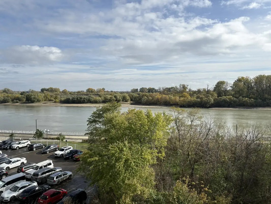 Продам многокомнатную квартиру, им. Валерия Гассия ул, 4/7к1, Краснодар г