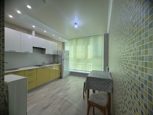 Продам двухкомнатную (2-комн.) квартиру, Декоративная ул, 1/5к2, Березовый п